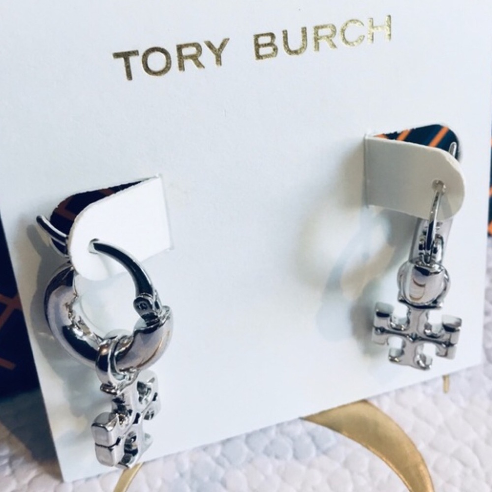 TORY BURCH KIRA SMALL HOOPS SILVER EARRINGS